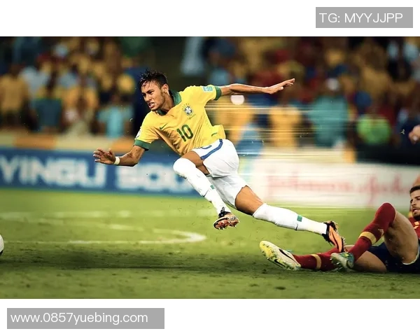 足球明星情侣甜蜜瞬间壁纸图片分享让你感受爱情与运动的完美结合